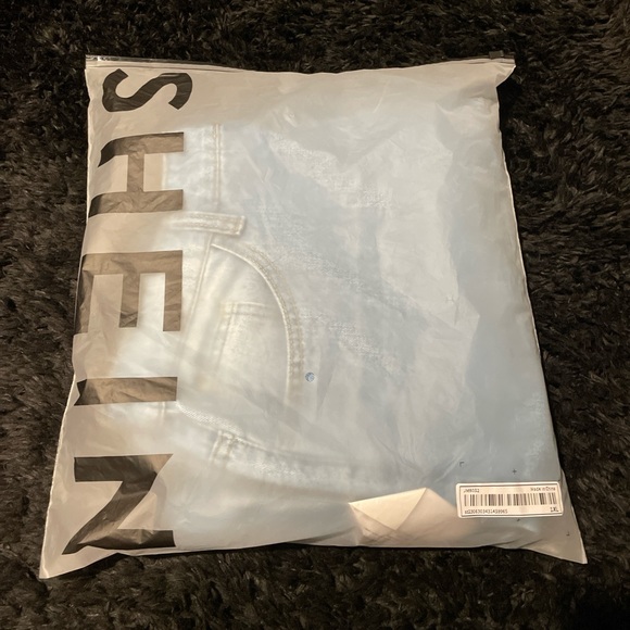 Blue high waisted straight leg jeans. Curve/Plus size - Picture 4 of 4